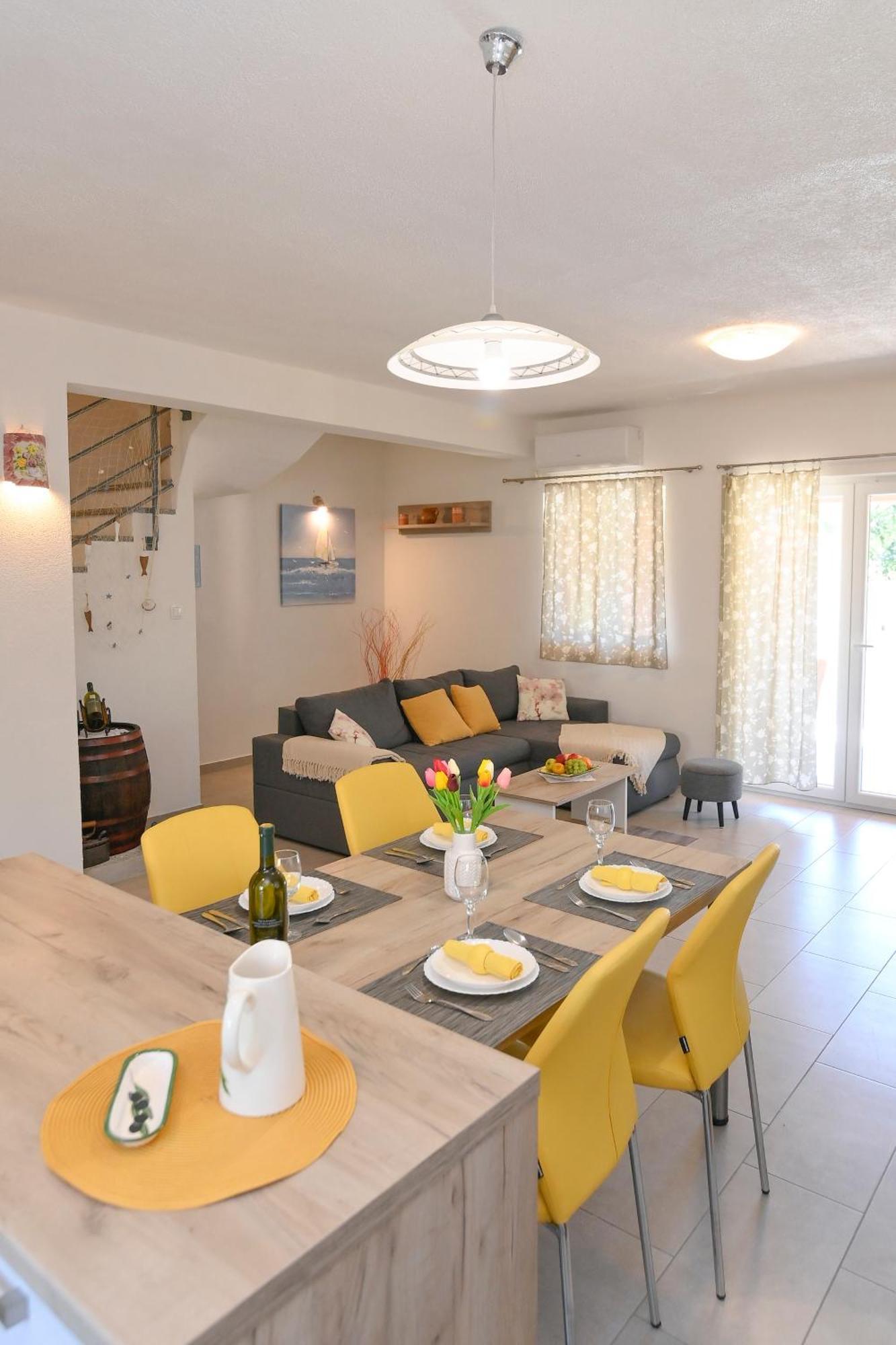 Gabonjin Vacation House Ulika מראה חיצוני תמונה