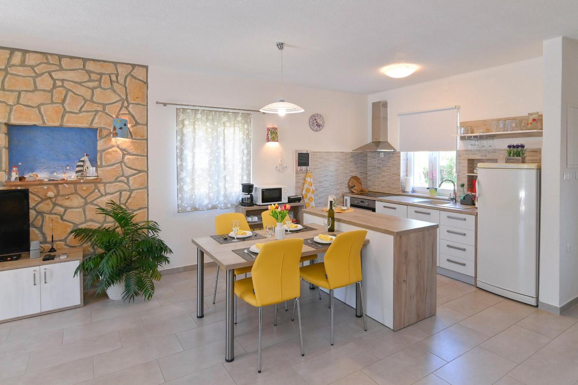 Gabonjin Vacation House Ulika מראה חיצוני תמונה