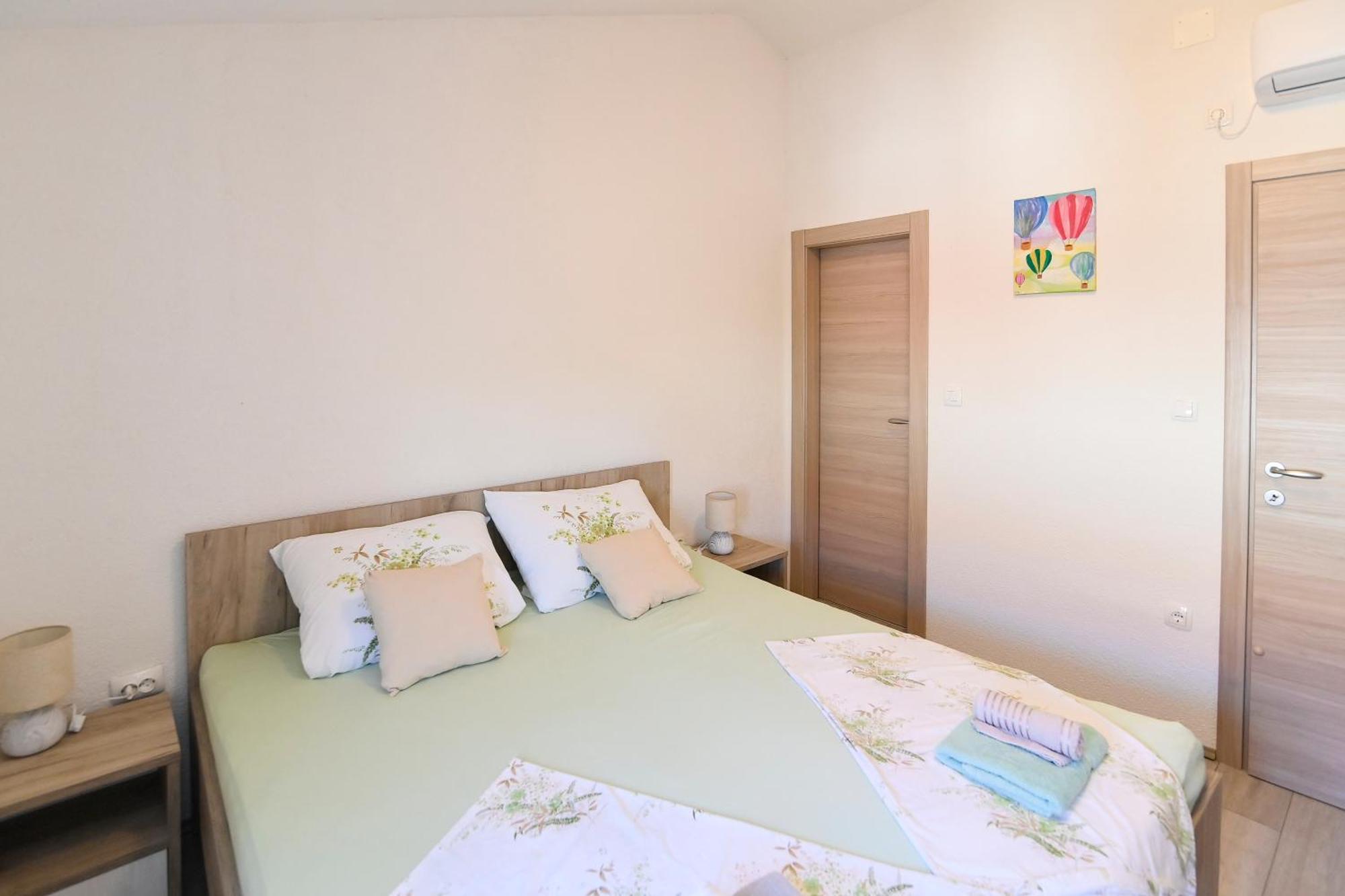 Gabonjin Vacation House Ulika מראה חיצוני תמונה