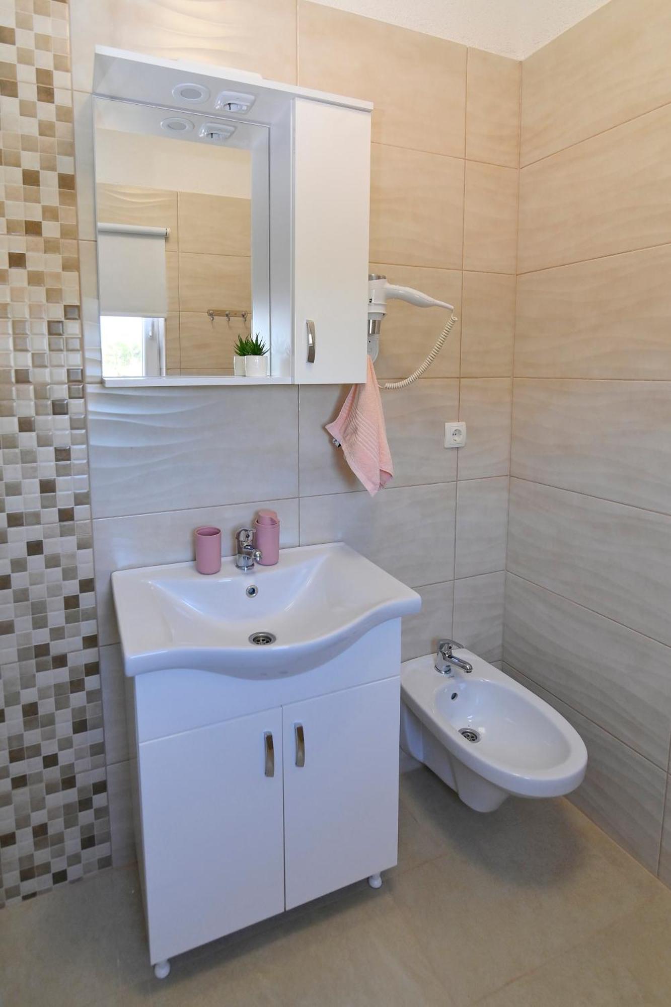 Gabonjin Vacation House Ulika מראה חיצוני תמונה