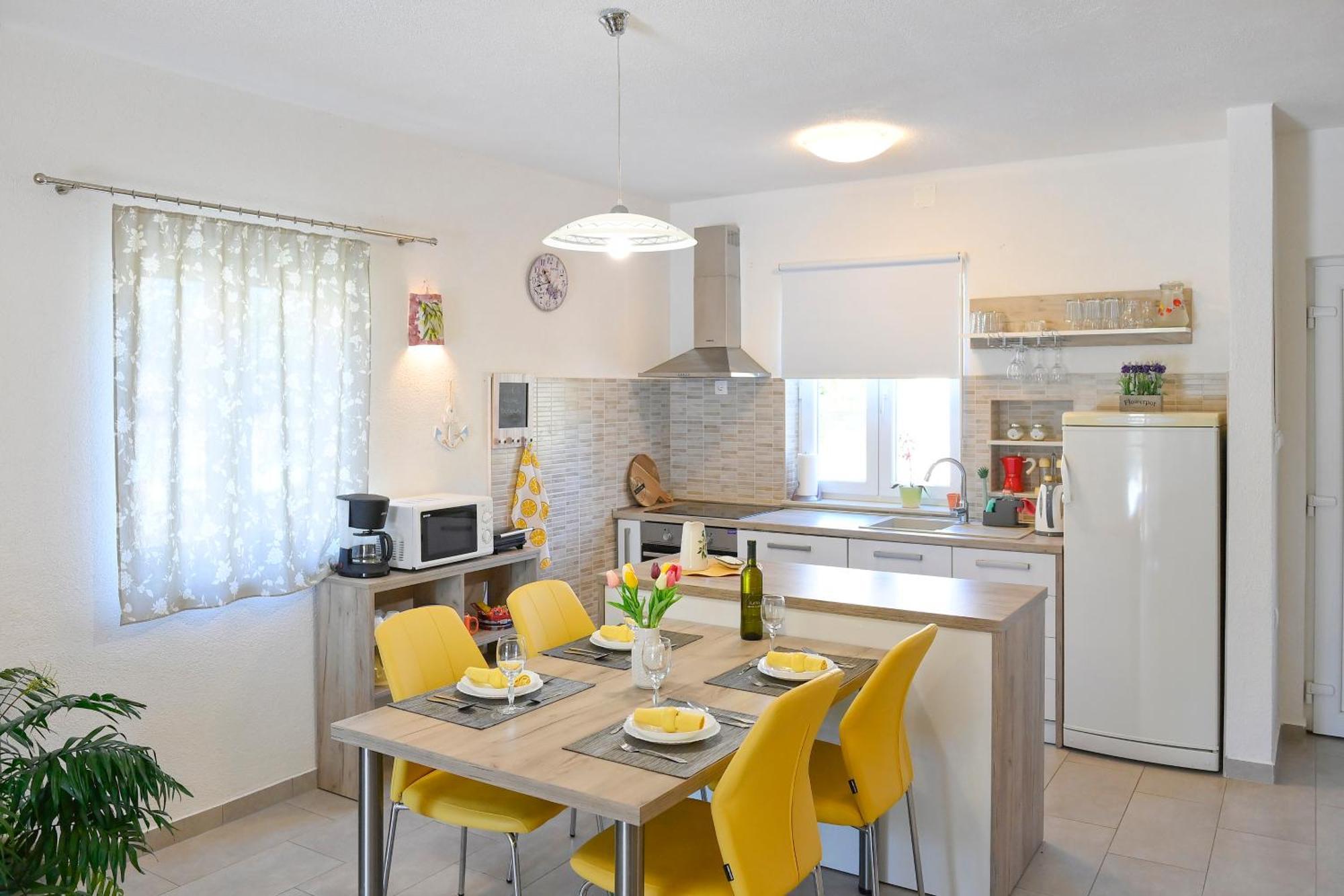 Gabonjin Vacation House Ulika מראה חיצוני תמונה