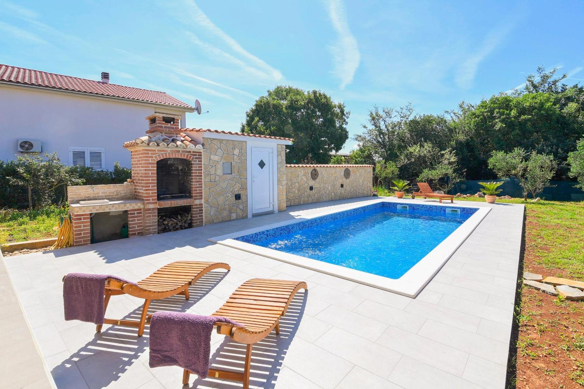 Gabonjin Vacation House Ulika מראה חיצוני תמונה
