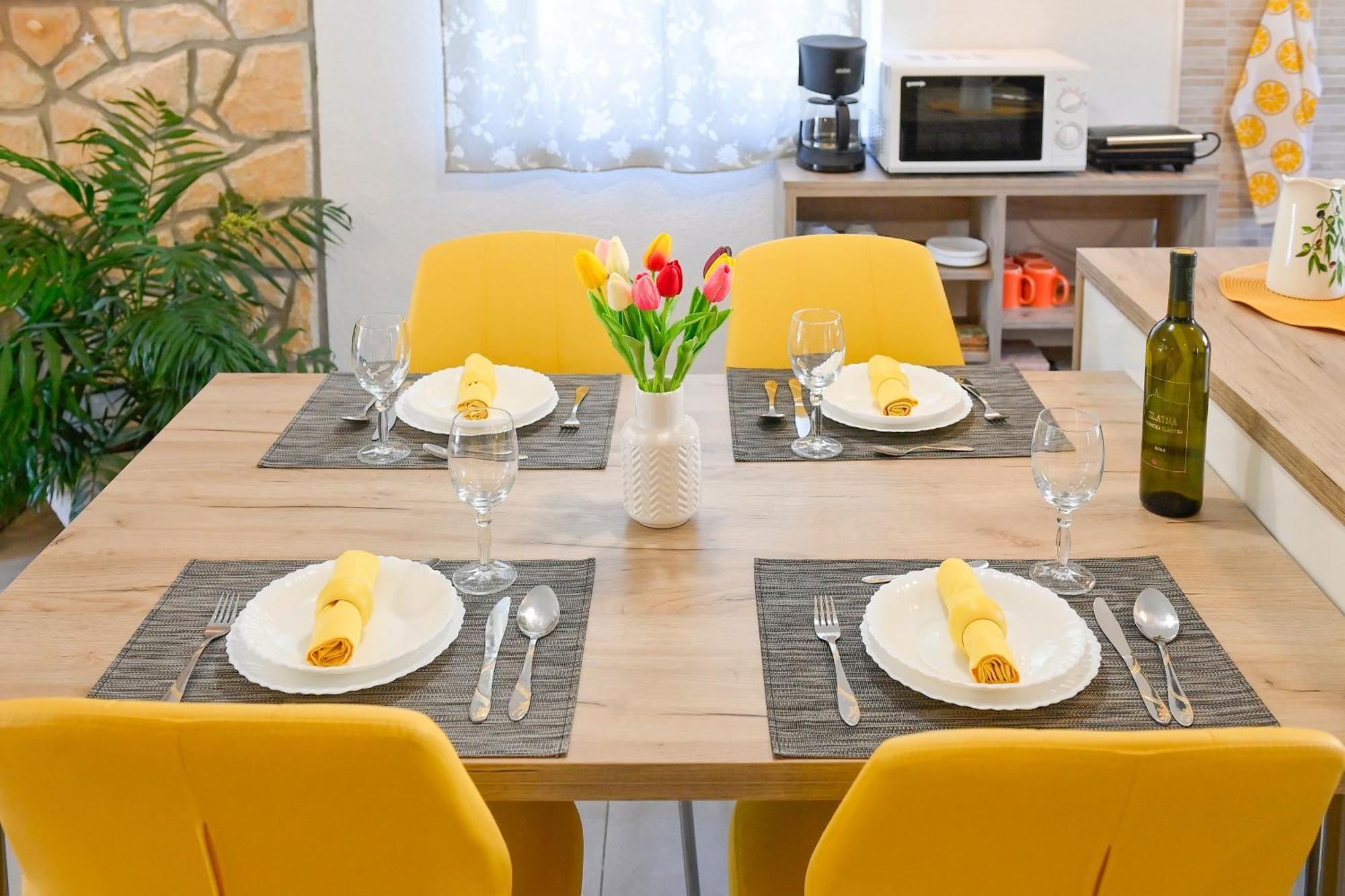 Gabonjin Vacation House Ulika מראה חיצוני תמונה